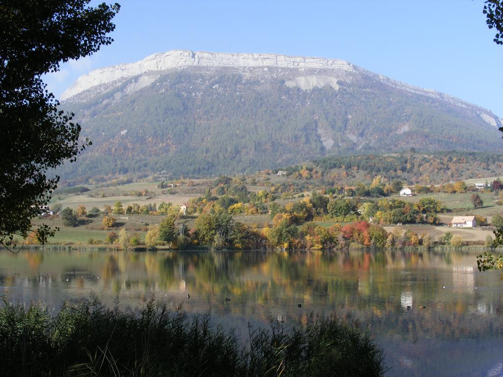Camping La Motte Flottante La Freissinouse Buitenkant foto