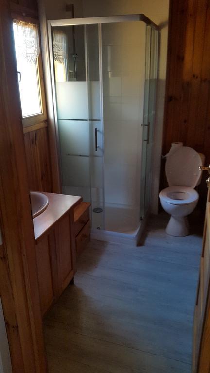 Camping La Motte Flottante La Freissinouse Buitenkant foto