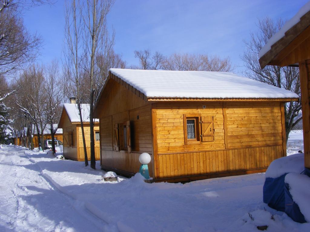 Camping La Motte Flottante La Freissinouse Buitenkant foto