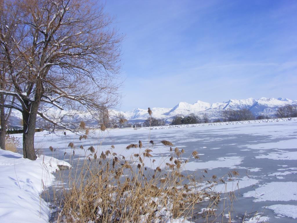 Camping La Motte Flottante La Freissinouse Buitenkant foto