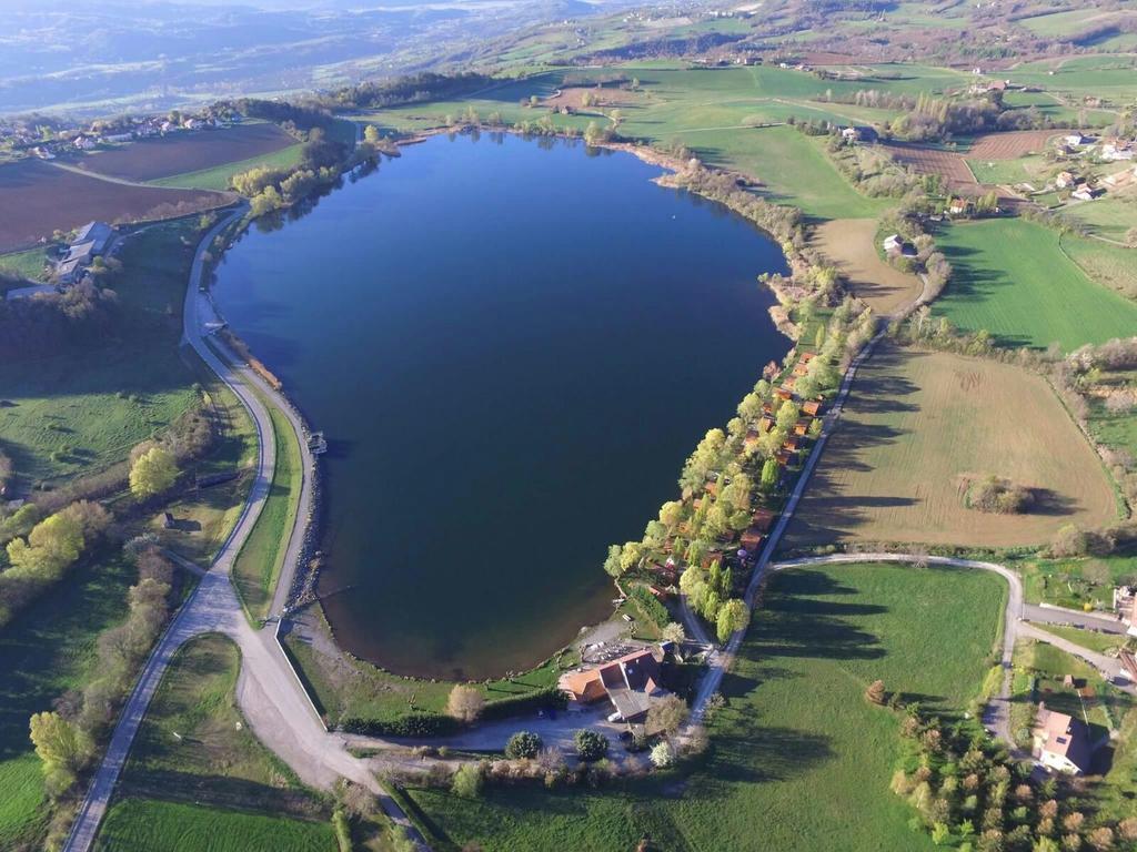 Camping La Motte Flottante La Freissinouse Buitenkant foto