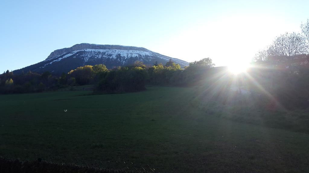 Camping La Motte Flottante La Freissinouse Buitenkant foto